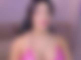 Live cam show with Saskia-litt - Double Penetration on Camsoda