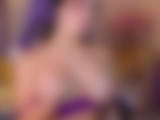 Live cam show with Saskia-litt - Nipple Piercings on slutload