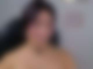 Live cam show with Saskia-litt - Public on Milfs Live