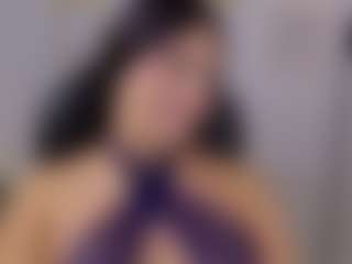 Live cam show with Saskia-litt - Skinny on Instabang