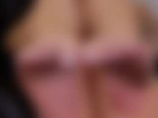Live cam show with Saskia-litt - Lesbian on SinfulBabes