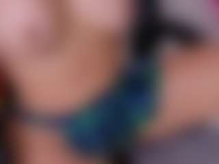 Live cam show with Saskia-litt - Fingering on Camsoda