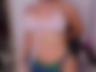 Live cam show with Saskia-litt - Athletic Fetish on live.xbliss.ai