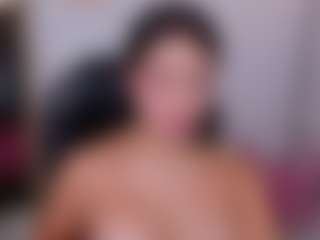Live cam show with Saskia-litt - Public on WildCum