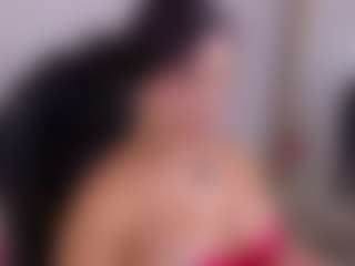 Live cam show with Saskia-litt - Athletic on CamClone