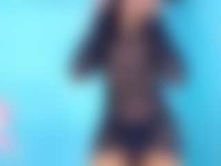 Live cam show with evelynquee - Tease on Camsoda