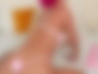 Live cam show with RubyRoger - Athletic Ebony on Gym Cam Girls