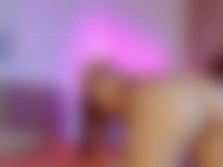 Live cam show with Bella-Rivers - Thin on Milfs Live
