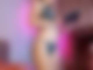 Live cam show with Bella-Rivers - Double Penetration on xplaylive.com