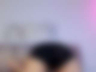Live cam show with Bella-Rivers - Student on xplaylive.com