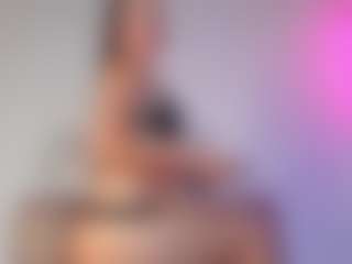 Live cam show with Bella-Rivers - Thin on Camsoda