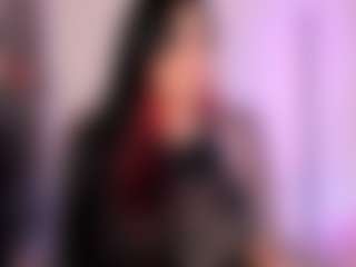 Live cam show with Val - Shaved Pussy on Camsoda