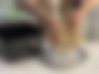 Live cam show with Marta Santos - Body Massage on pussylord.com
