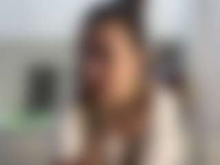 Live cam show with Marta Santos - Amateur Brown Hair on livesuperchat.net