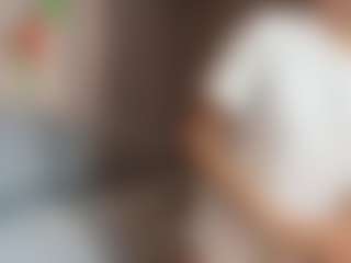 Live cam show with Marta Santos - Amateur Brown Hair on CamSodaAdn