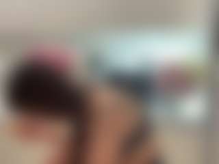 Live cam show with Marta Santos - Body Massage on Milf Play