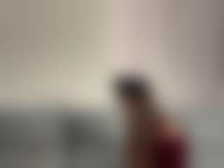 Live cam show with Marta Santos - Striptease on Camming Site