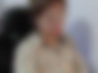 Live cam show with Chayla-Ruiz - Moaning on Pornisteam.com