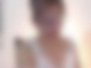Live cam show with Chayla-Ruiz - Moaning on Chatstar