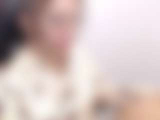 Live cam show with Chayla-Ruiz - Moaning on livesuperchat.net