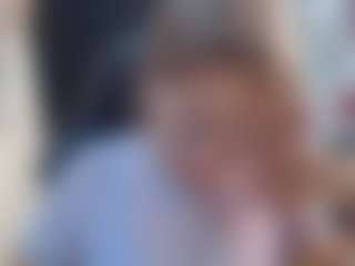 Live cam show with Chayla-Ruiz - Double Penetration on livesuperchat.net