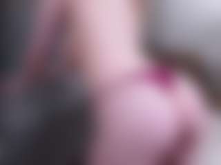 Live cam show with HenriettaBouler - Body Massage on sexylive.show