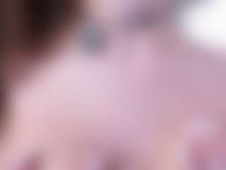 Live cam show with HenriettaBouler - Striptease on realtime-chat
