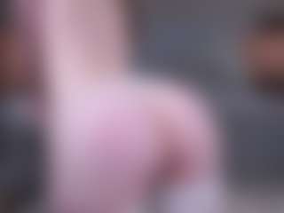 HenriettaBouler's Live Sex Cam Show