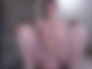 HenriettaBouler's Live Sex Cam Show