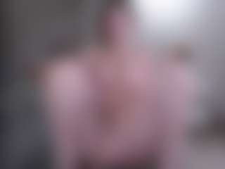HenriettaBouler's Live Sex Cam Show