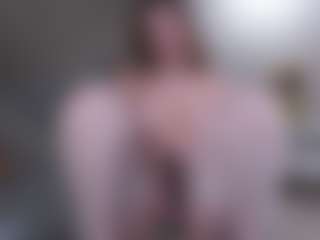 HenriettaBouler's Live Sex Cam Show