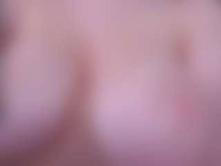 HenriettaBouler's Live Sex Cam Show
