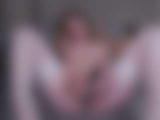 HenriettaBouler's Live Sex Cam Show