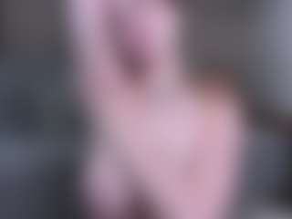 HenriettaBouler's Live Sex Cam Show