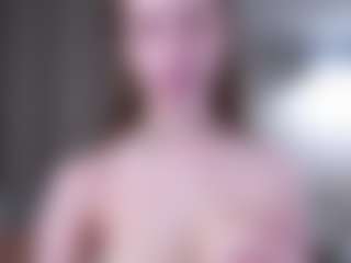 Live cam show with HenriettaBouler - Blue Eyes on https://playwithruby.com