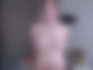 HenriettaBouler's Live Sex Cam Show