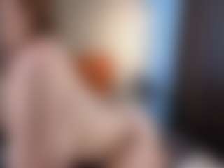 Live cam show with HenriettaBouler - Brown Hair on Uber Horny