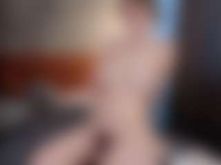 HenriettaBouler's Live Sex Cam Show