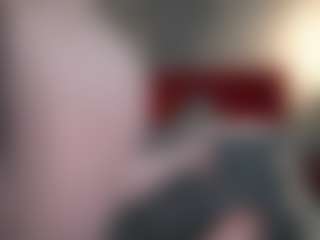 HenriettaBouler's Live Sex Cam Show