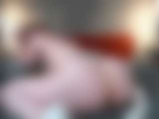 HenriettaBouler's Live Sex Cam Show