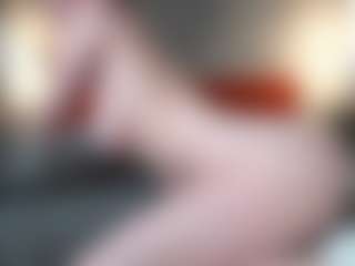 HenriettaBouler's Live Sex Cam Show