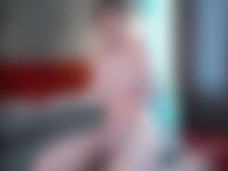 HenriettaBouler's Live Sex Cam Show
