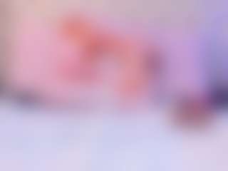 Live cam show with Laurenthompson - Lush MILF on CamClone