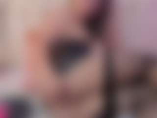 Live cam show with Laurenthompson - Blonde Hair Teen (18+) on Camsoda