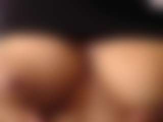 Live cam show with Laurenthompson - Blue Eyes on Hubzter Live
