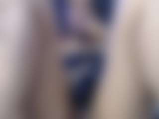 Live cam show with Laurenthompson - Green Eyes on Fit Hotties