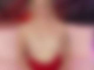 Live cam show with MaryDeniro - HD on CamwithHer