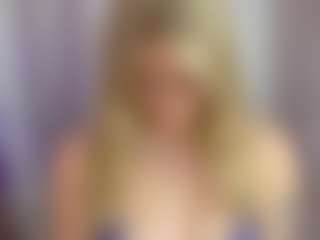 Live cam show with MaryDeniro - Young Adult on AdultVida.com