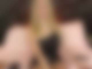 Live cam show with MaryDeniro - Blonde Hair Teen (18+) on Hubzter Live