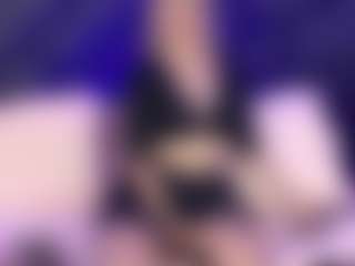 Live cam show with MaryDeniro - Skinny Teen (18+) on studioflirtlive.com